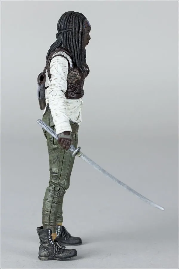 McFarlane Toys The Walking Dead TV Serie 7 - Figur Michonne 7 McFarlane Toys The Walking Dead TV Serie 7 - Figur Michonne – Bild 5