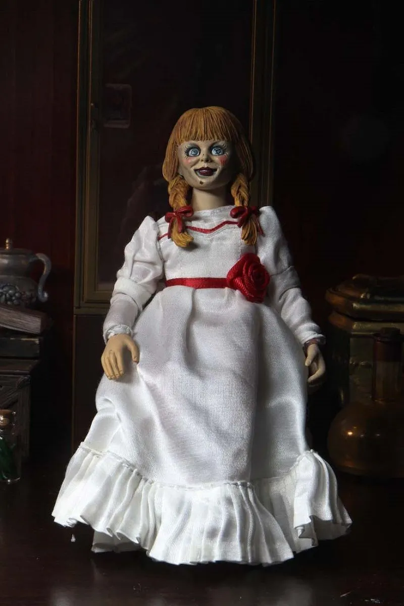 NECA The Conjuring Universe - Annabelle Clothed Actionfigur 9 NECA The Conjuring Universe - Annabelle Clothed Actionfigur – Bild 7