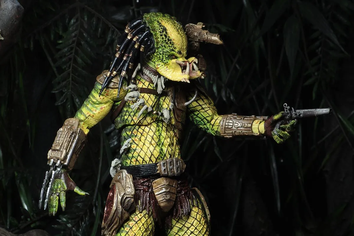 NECA Predator 2 - Ultimate Elder: The Golden Angel Figur 7 NECA Predator 2 - Ultimate Elder: The Golden Angel Figur – Bild 5
