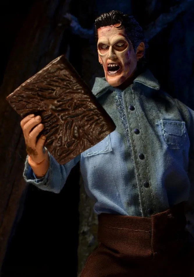 NECA Evil Dead 2 - Deadite Ash Retro Clothed Style Figur 6 NECA Evil Dead 2 - Deadite Ash Retro Clothed Style Figur – Bild 4