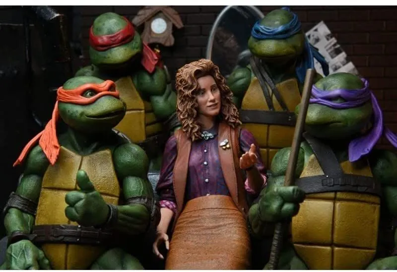 NECA Teenage Mutant Ninja Turtles (1990) - Ultimate April ONeil - Actionfigur 4 NECA Teenage Mutant Ninja Turtles (1990) - Ultimate April ONeil - Actionfigur – Bild 2