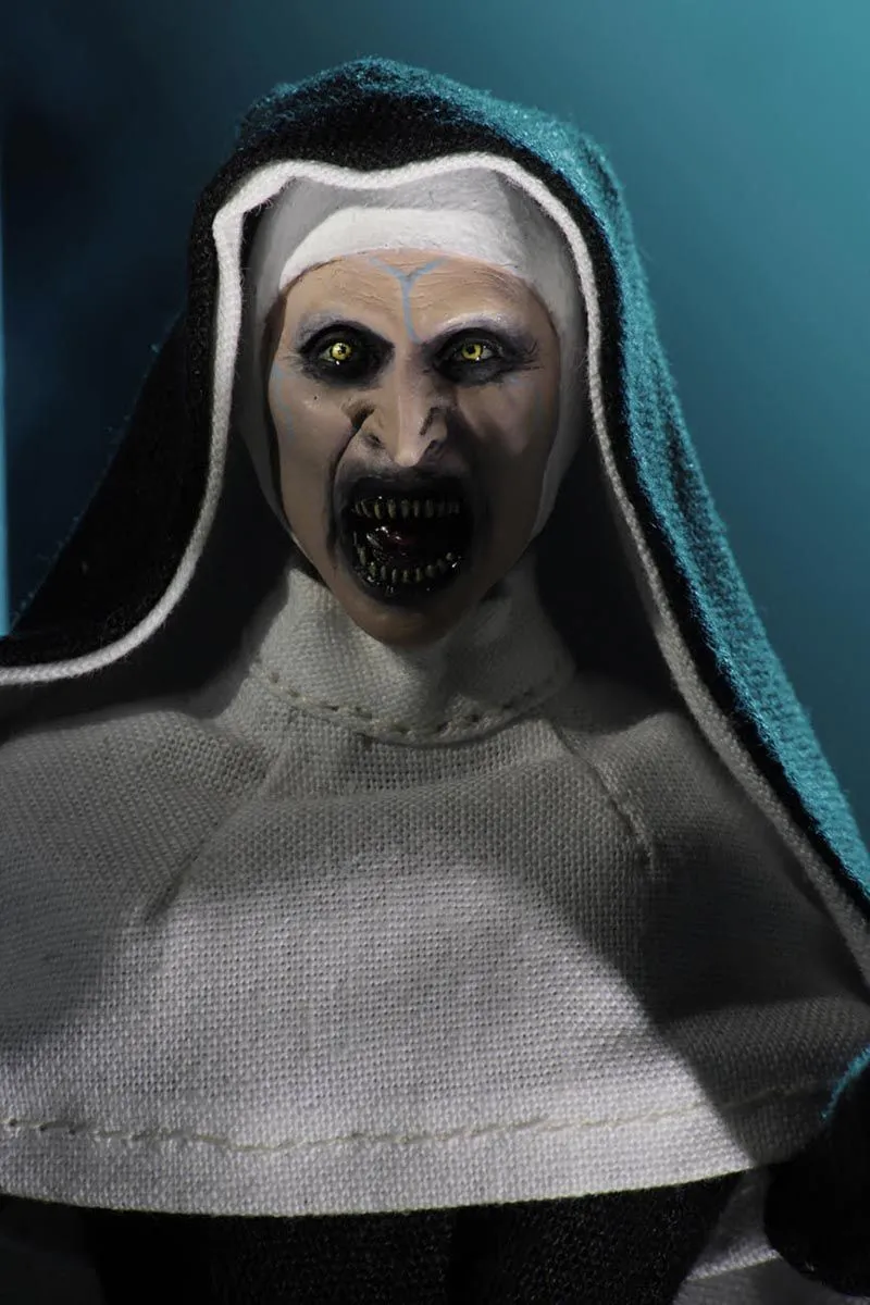 NECA The Conjuring Universe - The Nun - 20cm Figur Nonne 4 NECA The Conjuring Universe - The Nun - 20cm Figur Nonne – Bild 2