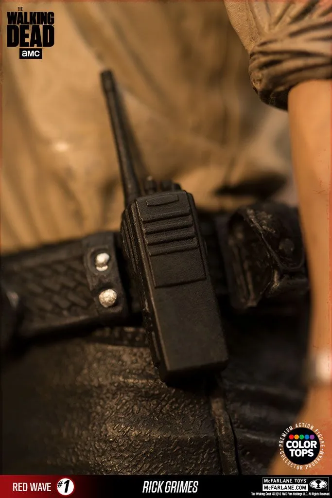 McFarlane Toys The Walking Dead - Rick Grimes 18cm Color Tops Figur 5 McFarlane Toys The Walking Dead - Rick Grimes 18cm Color Tops Figur – Bild 3