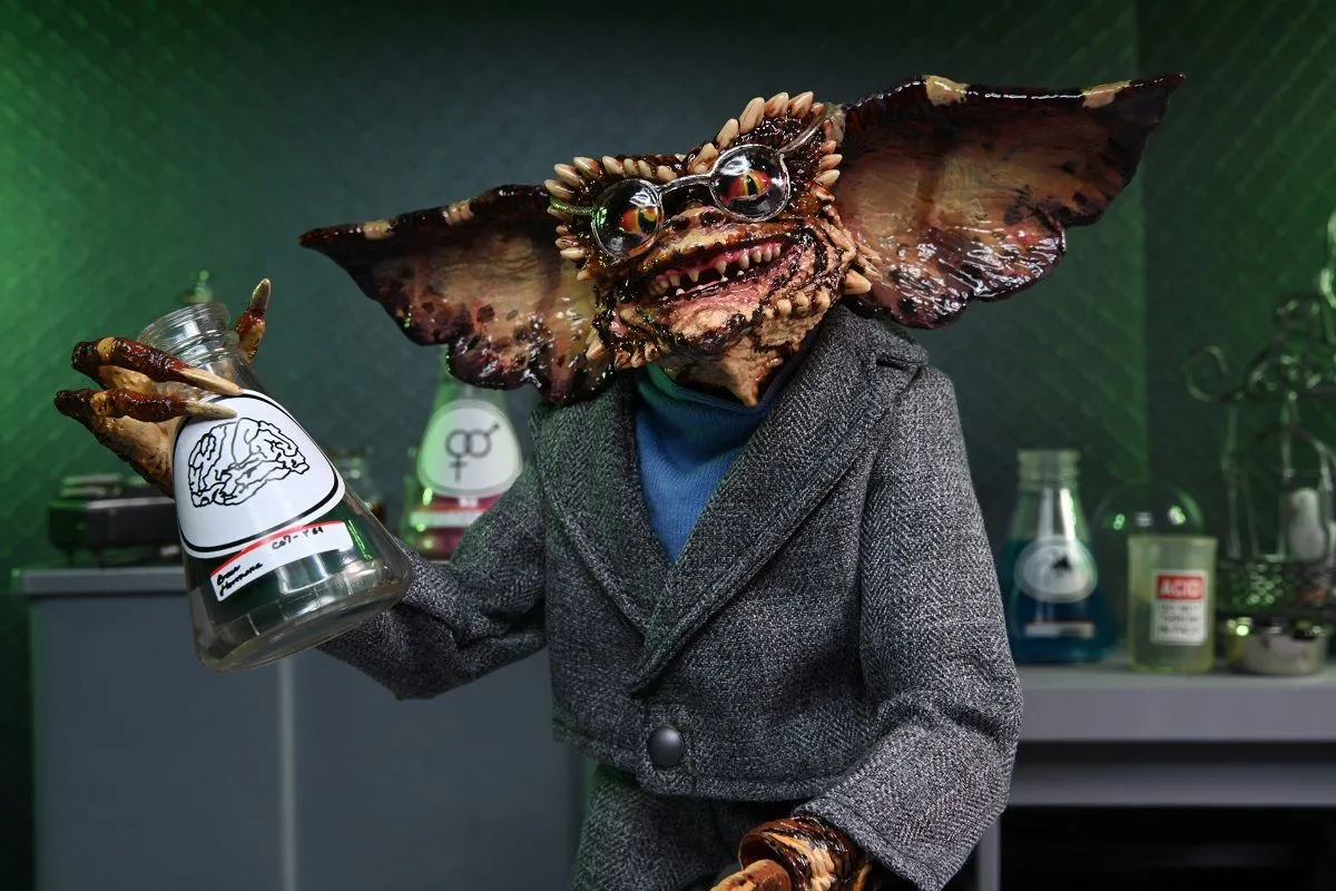 NECA Gremlins 2 - Ultimate Brain Gremlin - Clothed Actionfigur 14 NECA Gremlins 2 - Ultimate Brain Gremlin - Clothed Actionfigur – Bild 12