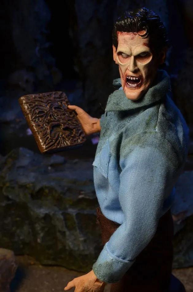 NECA Evil Dead 2 - Deadite Ash Retro Clothed Style Figur 5 NECA Evil Dead 2 - Deadite Ash Retro Clothed Style Figur – Bild 3