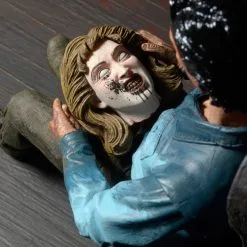 NECA Evil Dead 2 - Ultimate ASH Actionfigur 15 NECA Evil Dead 2 - Ultimate ASH Actionfigur -Film Figuren Verkäufe ce43416cfbe1ca49067ece6cad83d6a20def7b238de46be0360d177d3f67d99f