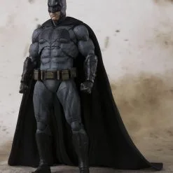 BAN DAI Justice League - Batman - S.H.Figuarts Figur