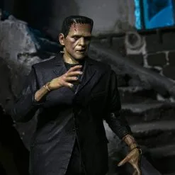 NECA Universal Monster Figur- Ultimate Frankensteins Monster (Color) 35 NECA Universal Monster Figur- Ultimate Frankensteins Monster (Color) -Film Figuren Verkäufe frank13 scaled 1