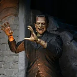 NECA Universal Monster Figur- Ultimate Frankensteins Monster (Color) 31 NECA Universal Monster Figur- Ultimate Frankensteins Monster (Color) -Film Figuren Verkäufe frank9 scaled 1
