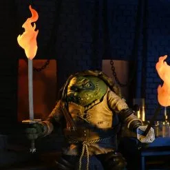 NECA Universal Monsters X TMNT - Ultimate Leonardo Als The Hunchback Figur -Film Figuren Verkäufe leo5 scaled 1