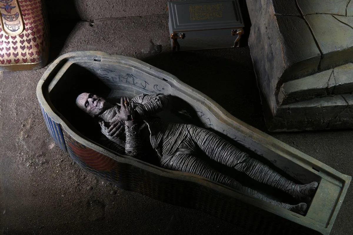 NECA Universal Monsters Figur- Ultimate Mummy (Color) 9 NECA Universal Monsters Figur- Ultimate Mummy (Color) – Bild 7